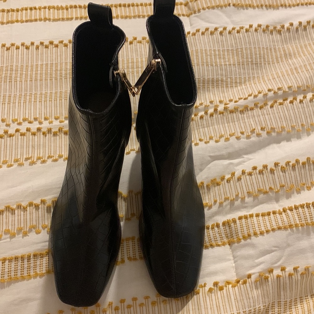 H&M | Boots - Picture 2 of 4